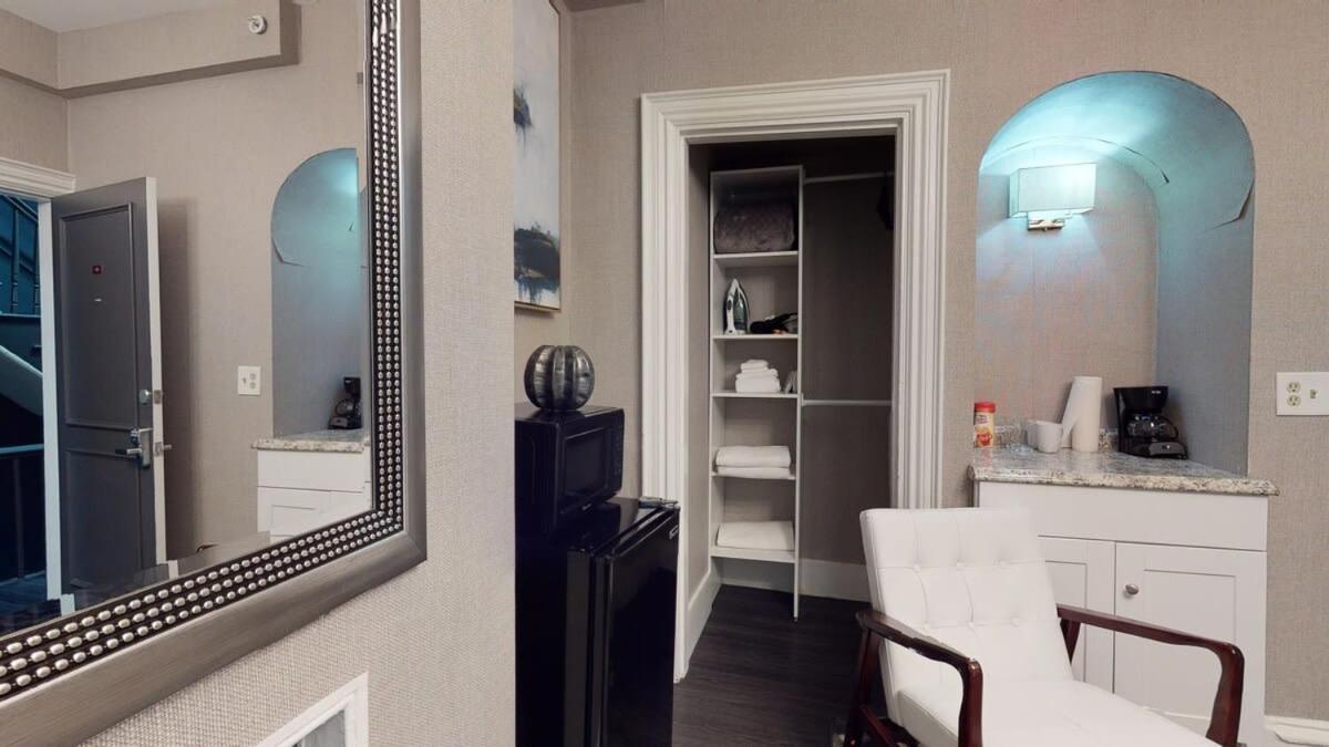 L 3-33 Stylish Private Studio In Boston! Exterior photo